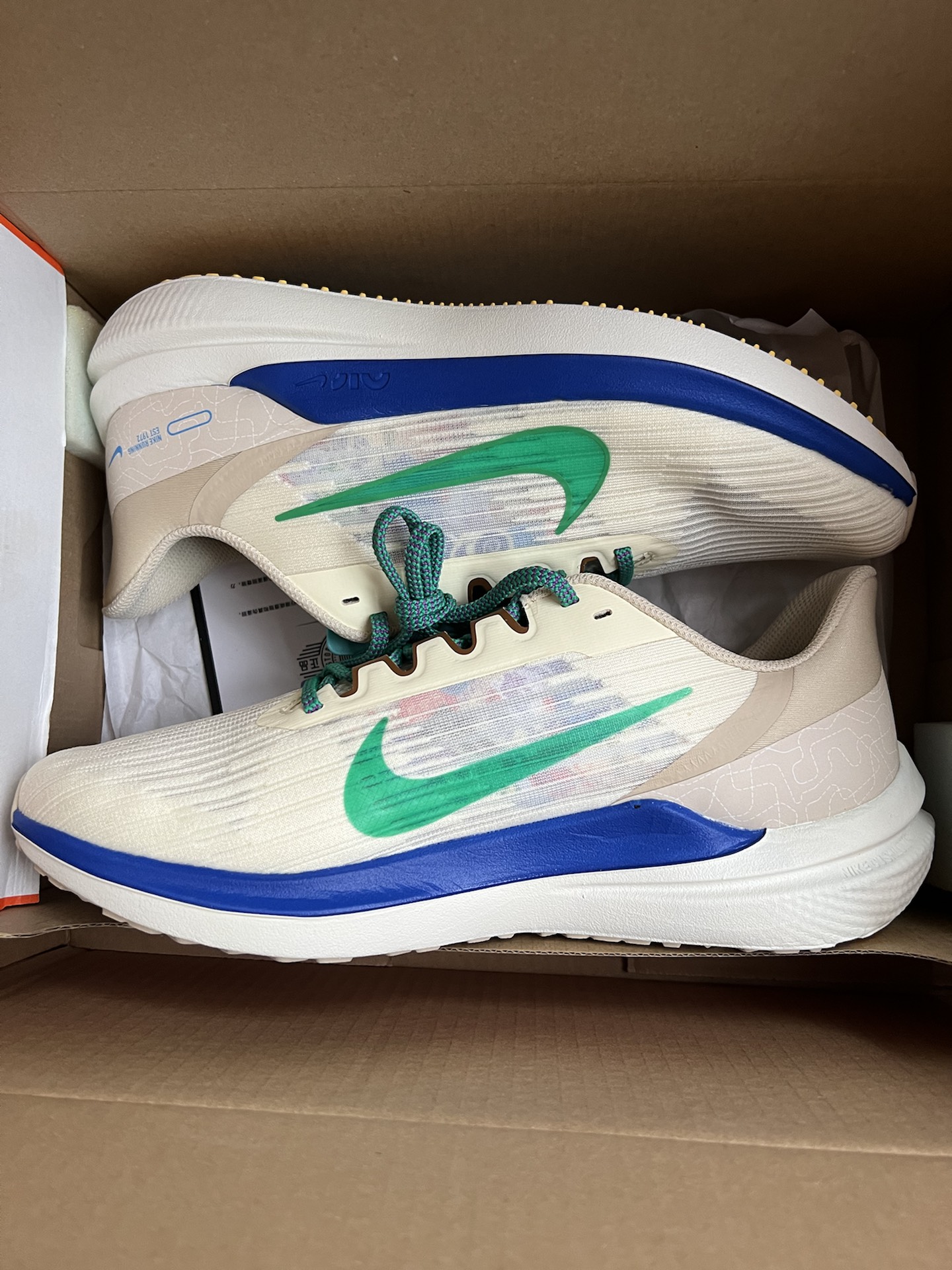 Nike Air Winflo 9 White Green Blue review Mason 02