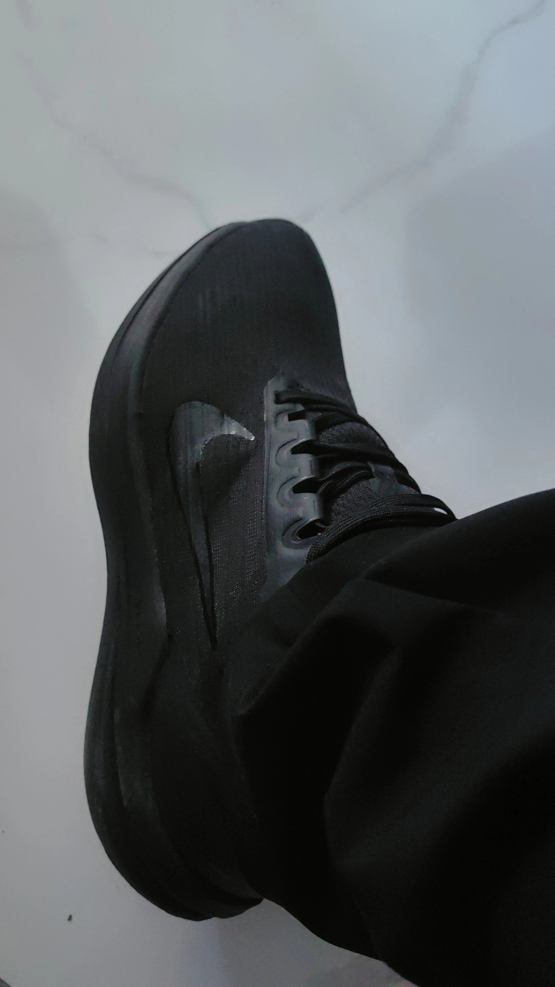 Nike Air Winflo 9 Black review Elijah 01