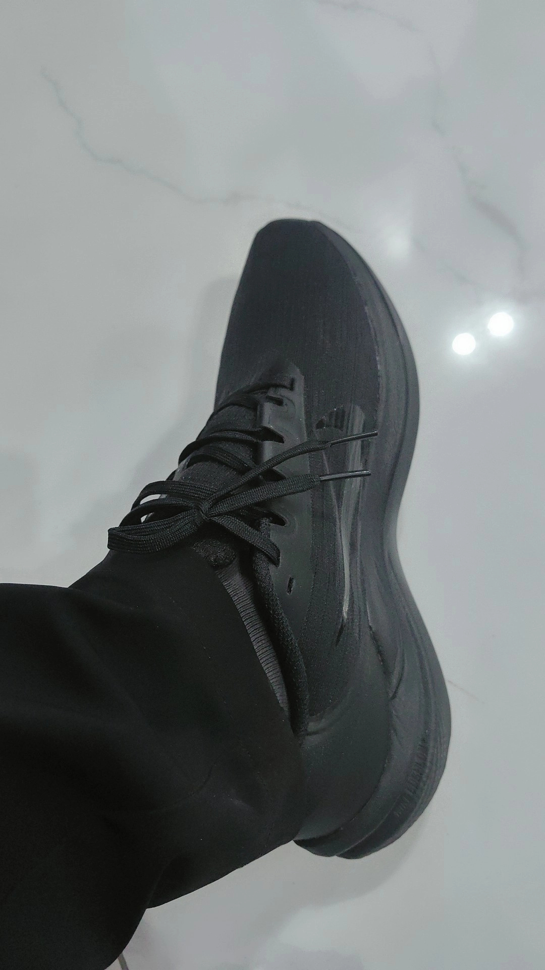 Nike Air Winflo 9 Black review Elijah 02