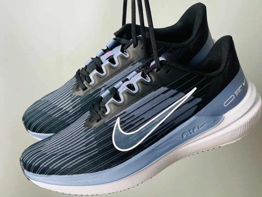 Nike Air Winflo 9 Black Light Blue review Evelyn