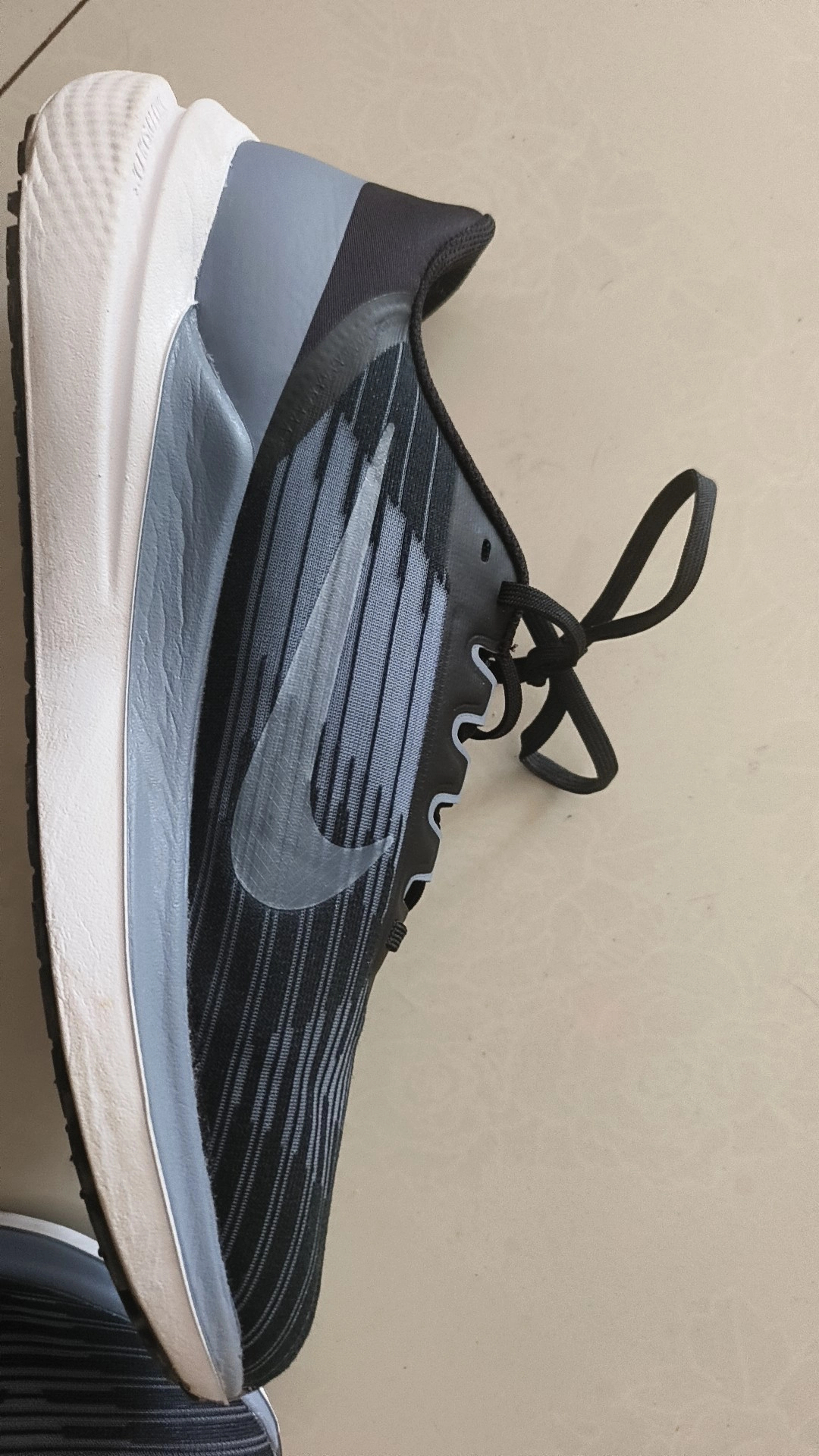 Nike Air Winflo 9 Black Light Blue review Lucas 02
