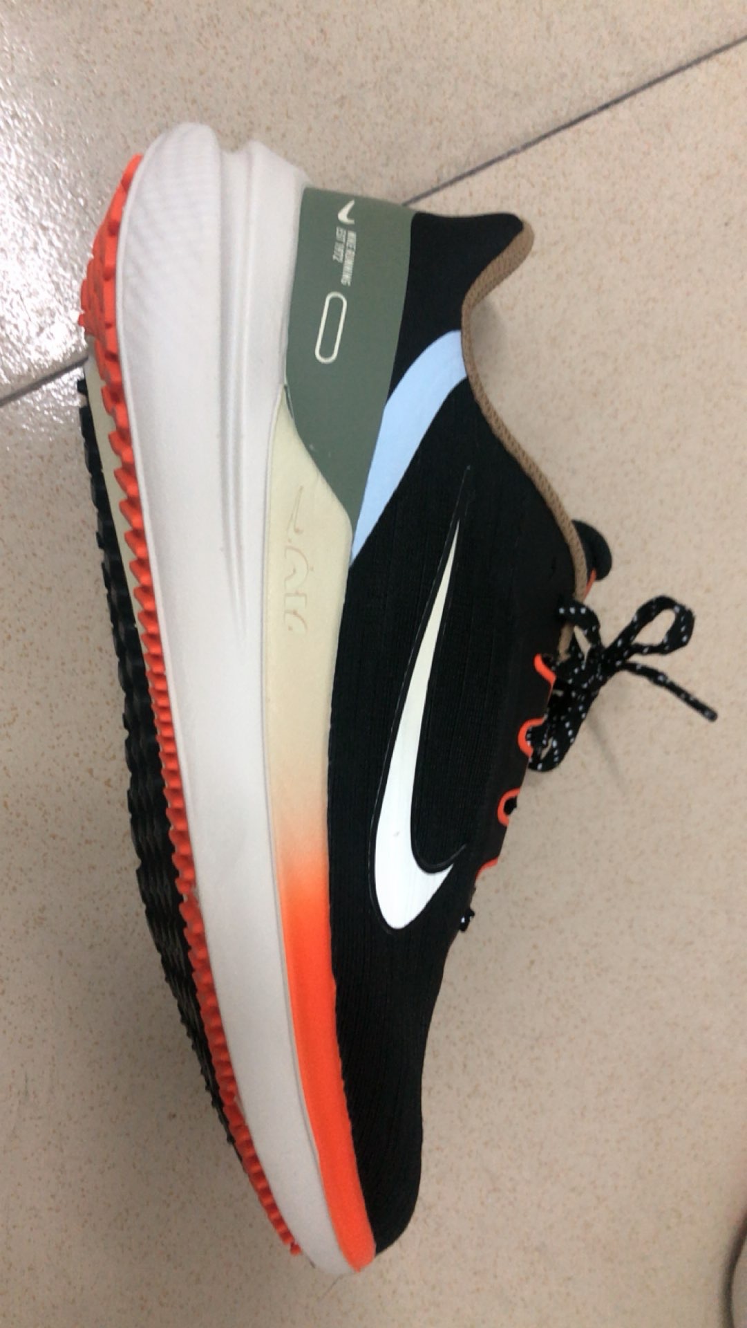 Nike Air Winflo 9 Black Coconut Milk review Daniel 02