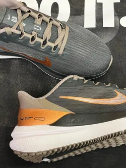 Nike Air Winflo 9 Black And White Brown review Isabella 04
