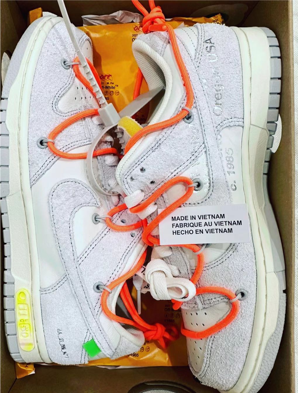 LF OFF WHITE x Nike Dunk SB Low The 50 NO.11 review 0