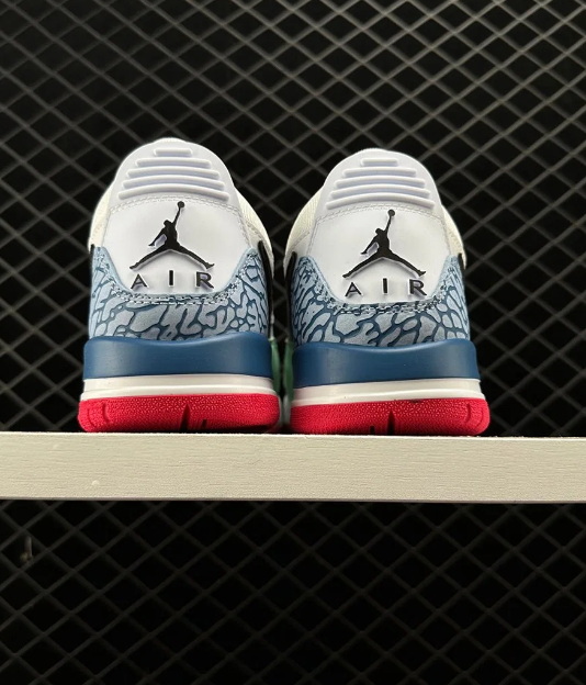 Air Jordan AJ312 White Violet review Alfredo Urias 02