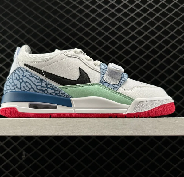 Air Jordan AJ312 White Violet review Alfredo Urias 03