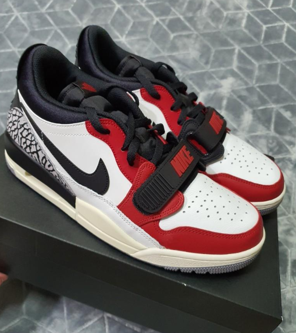 Air Jordan AJ312 White Red review Maria G. Ruiz 03