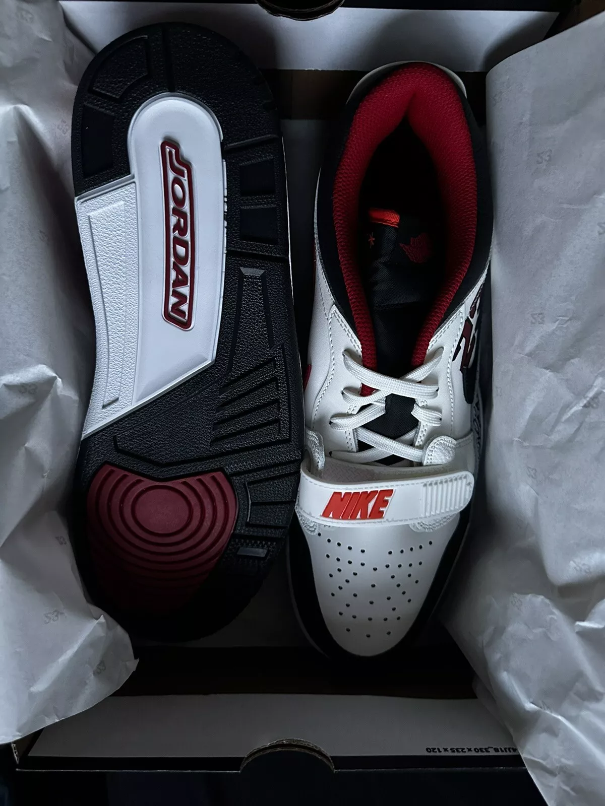 Air Jordan AJ312 White Black Red review Carla Garcia 03