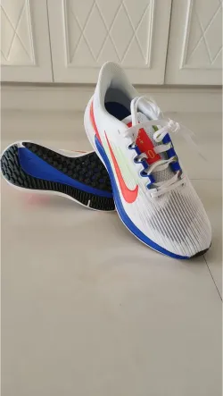 Nike Air Winflo 9 White Blue Red review Emily