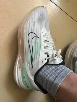 Nike Air Winflo 9 Light Grey Beige Light Green review Olivia 