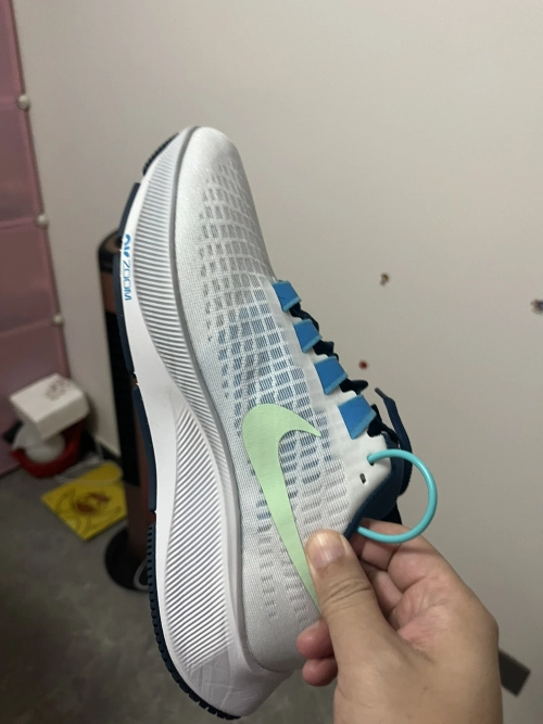 Nike AIR ZOOM PEGASUS 37 White Light Blue review 