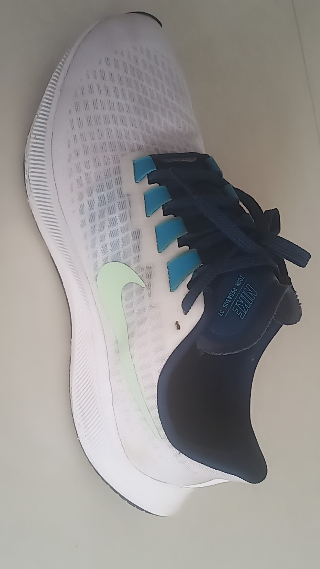 Nike AIR ZOOM PEGASUS 37 White Light Blue review Daniel