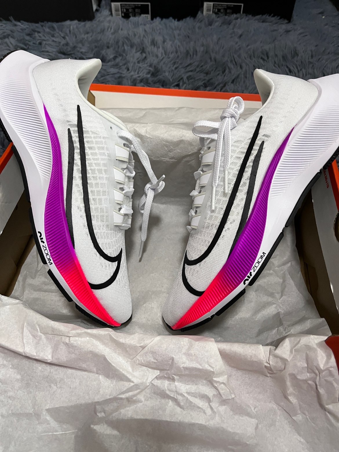 Nike AIR ZOOM PEGASUS 37 Rainbow White review chloe 02