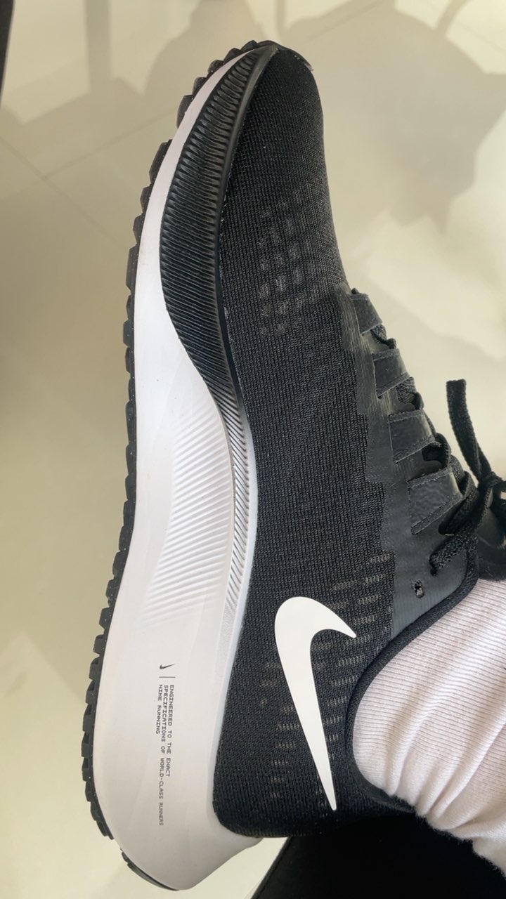  Nike AIR ZOOM PEGASUS 37 Black And White review Megan