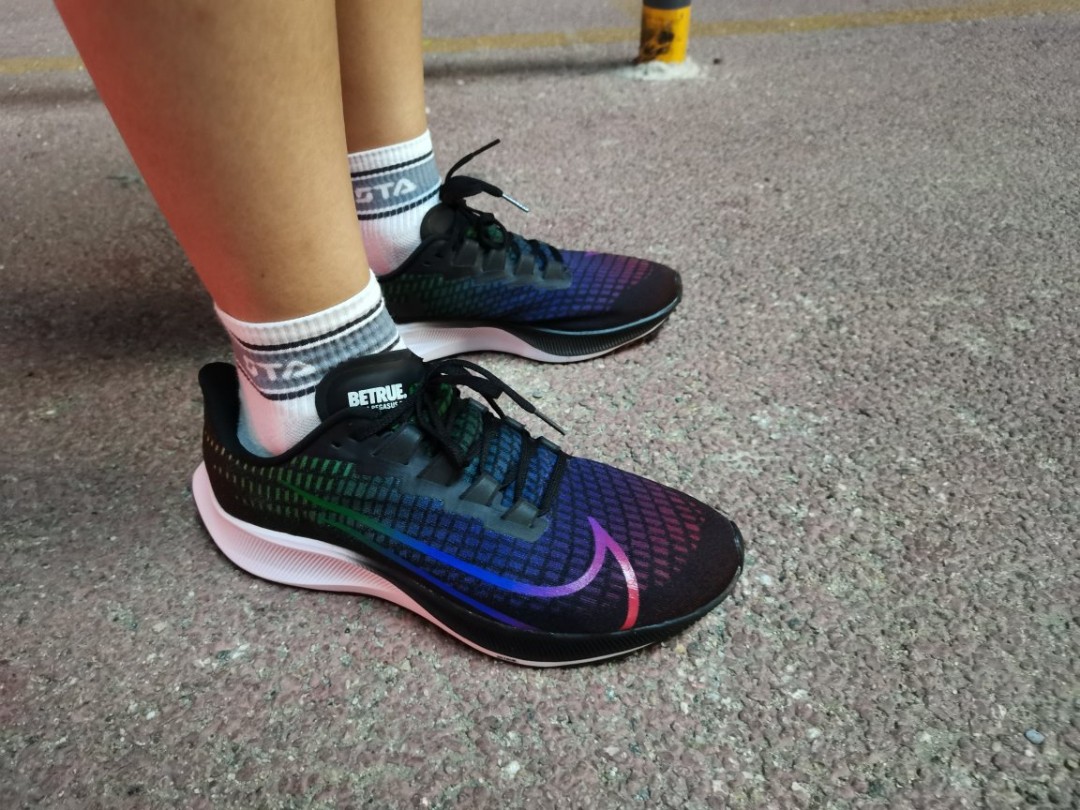 Nike AIR ZOOM PEGASUS 37 Black Rainbow Hook review James