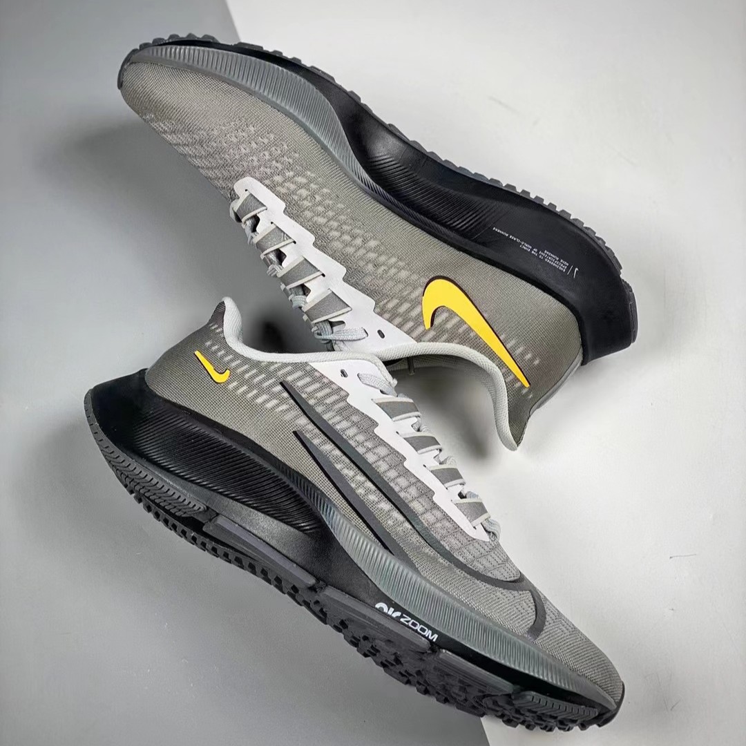 Nike AIR ZOOM PEGASUS 37 Black Ash review Tyler 03