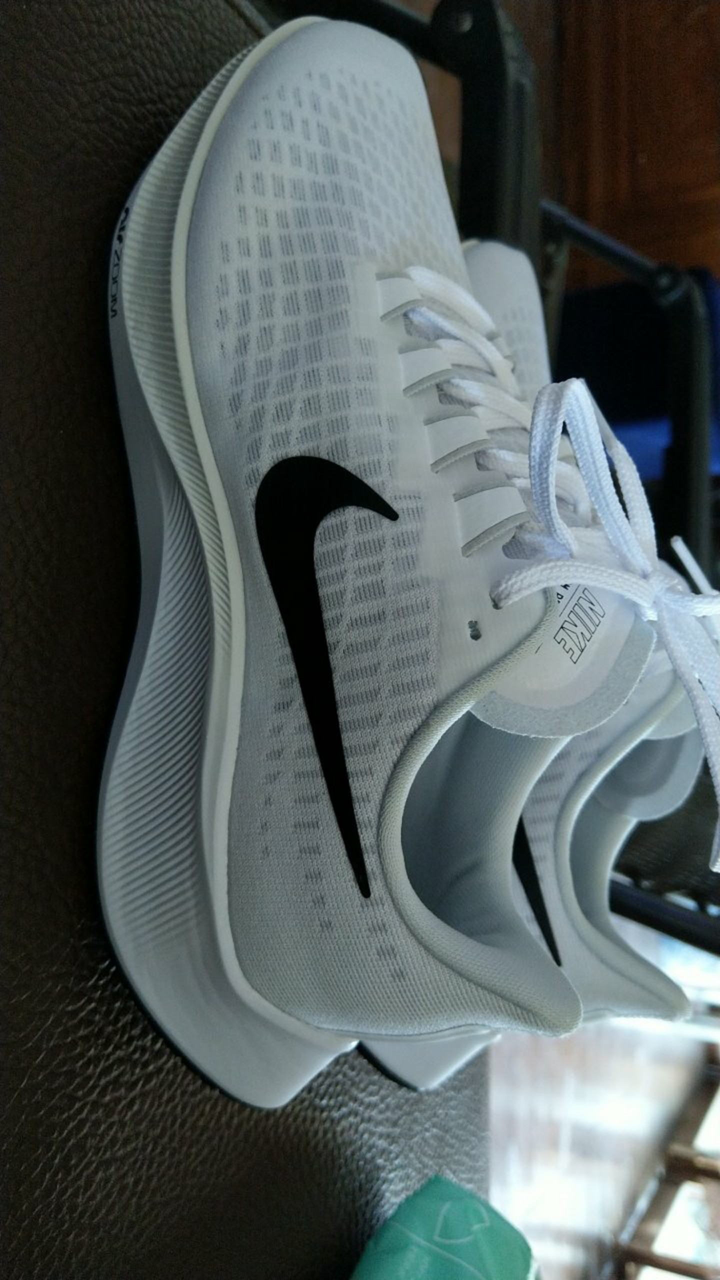 Nike AIR ZOOM PEGASUS 37 All White And Black Hooks review Sean