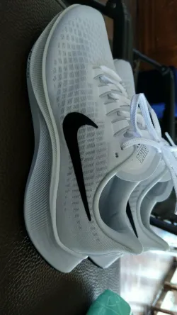 Nike AIR ZOOM PEGASUS 37 All White And Black Hooks review Sean