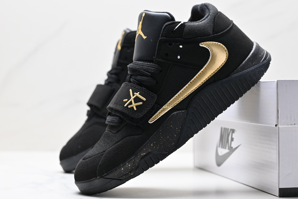 Travis Scott x Jordan Cut The Check Nice Kicks Black Gold review Raluca 01