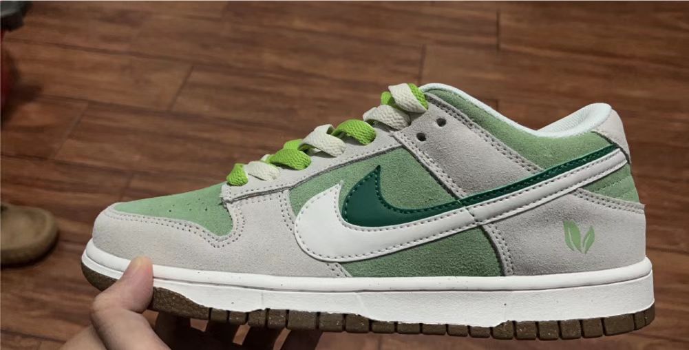 LF Nk SB Dunk Low 85 Gray White Green review Giancarlo Martinez
