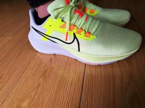 Nike AIR ZOOM PEGASUS 38 Fluorescent Yellow review 