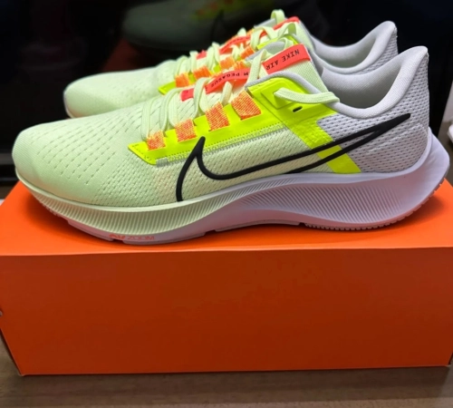 Nike AIR ZOOM PEGASUS 38 Fluorescent Yellow review 