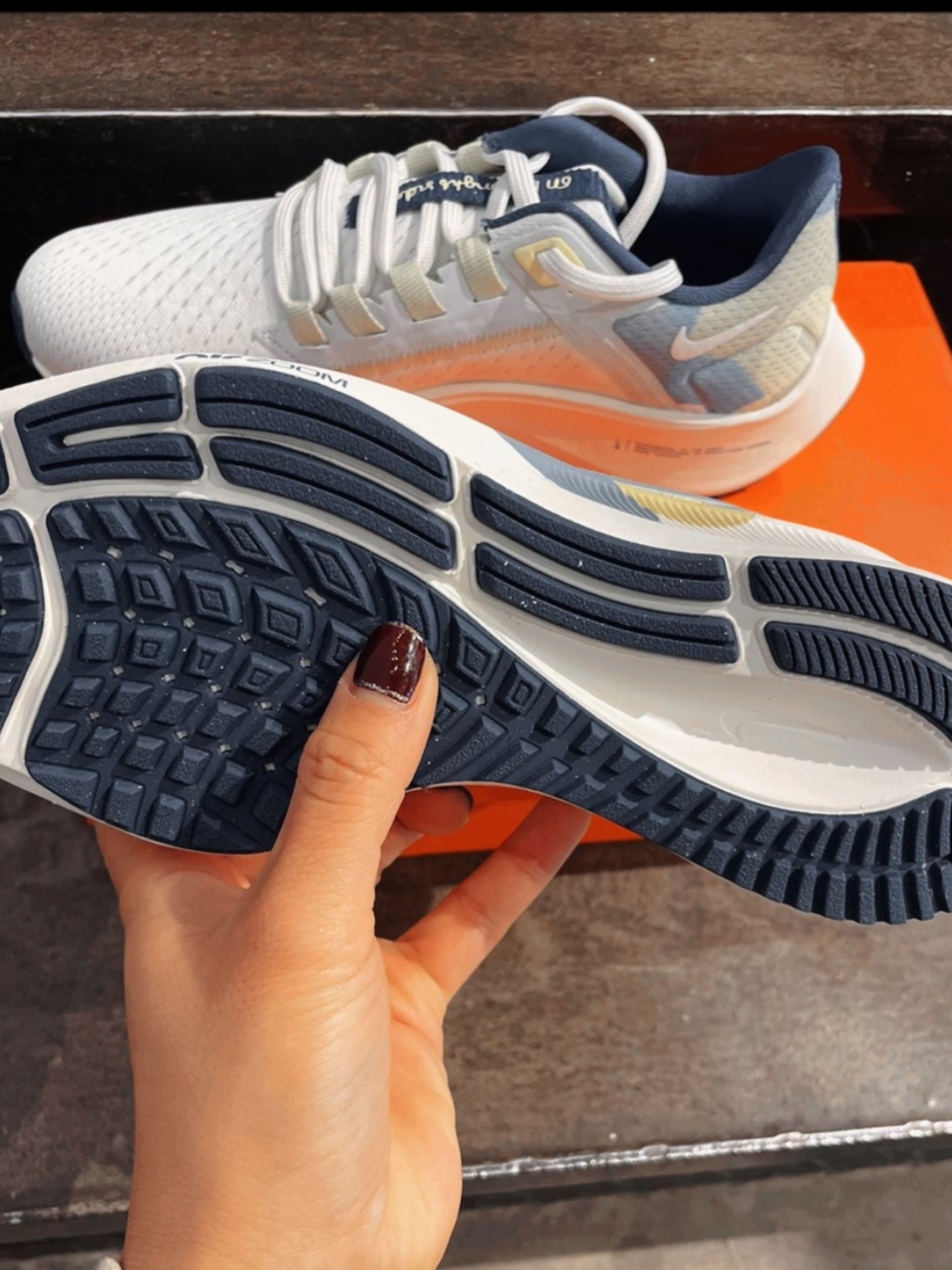 Nike AIR ZOOM PEGASUS 38 Beige Green review Emily 04