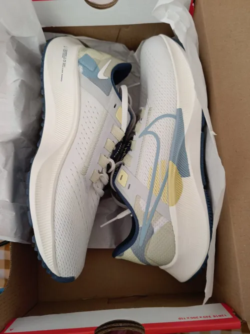 Nike AIR ZOOM PEGASUS 38 Beige Green review 