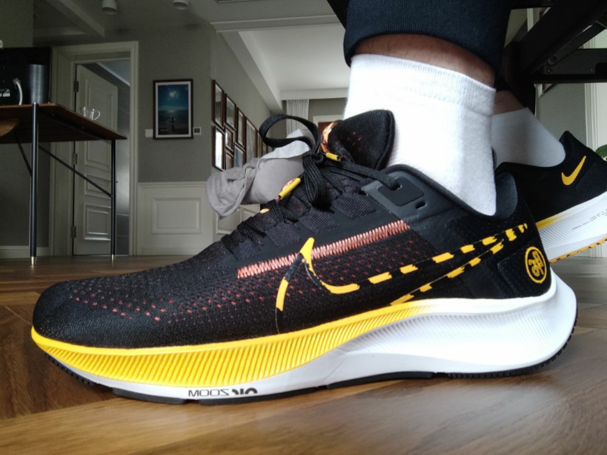 Nike AIR ZOOM PEGASUS 38 Black Yellow review Andrew 02