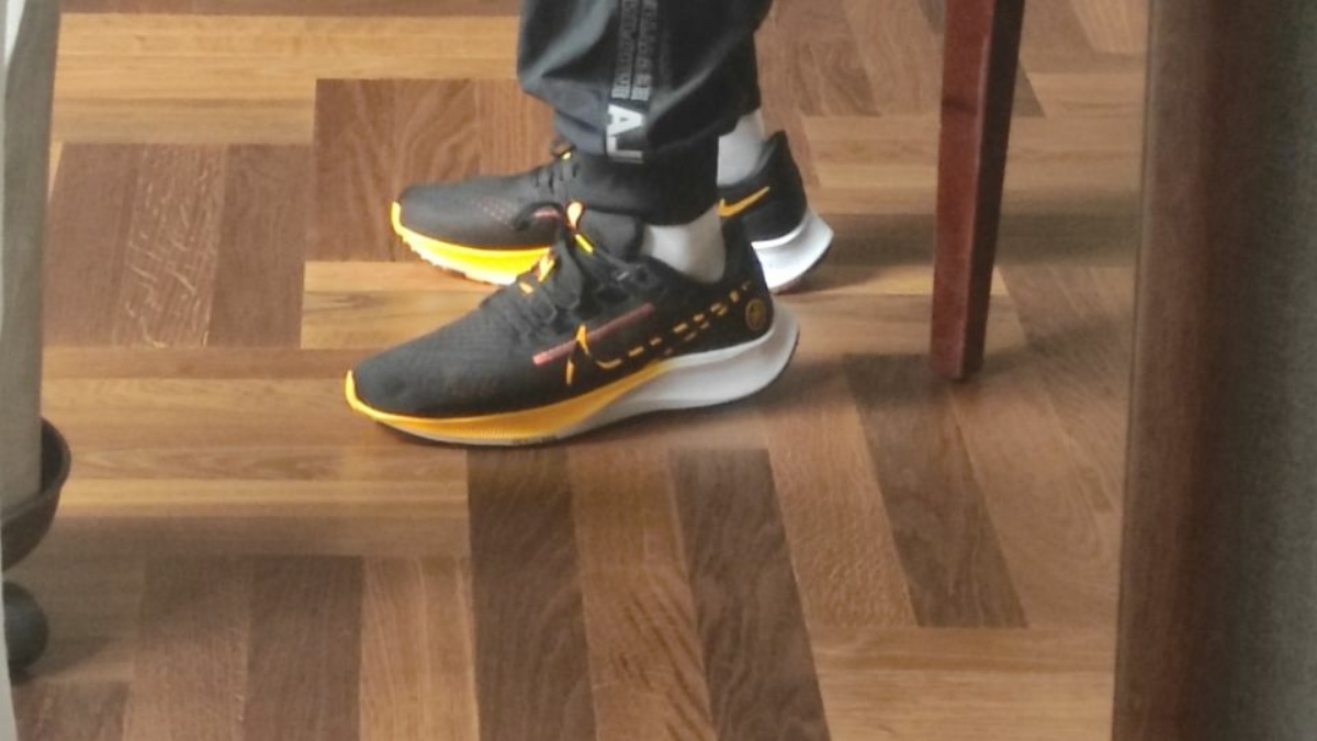 Nike AIR ZOOM PEGASUS 38 Black Yellow review Andrew 03