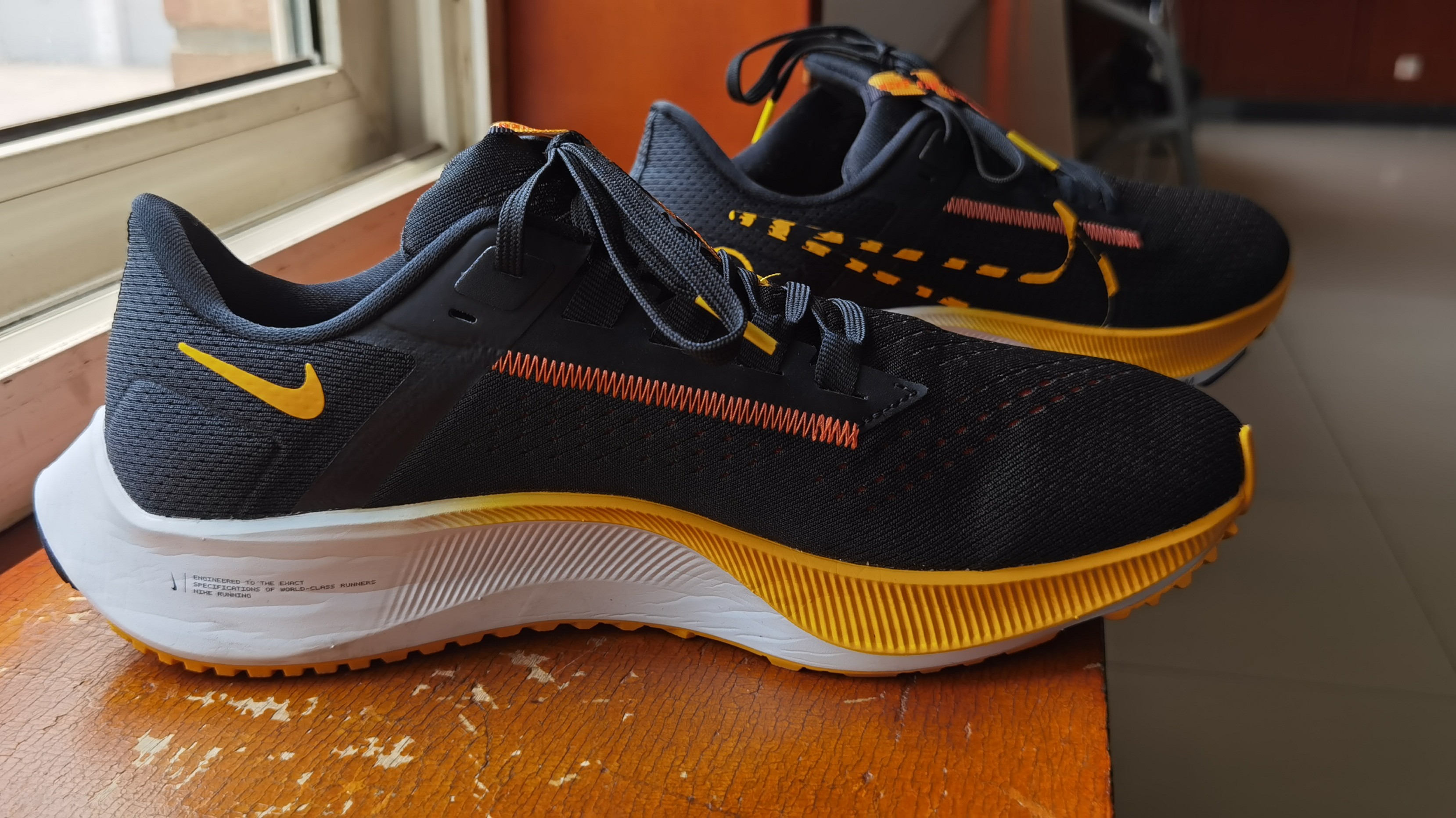 Nike AIR ZOOM PEGASUS 38 Black Yellow review Ethan 02