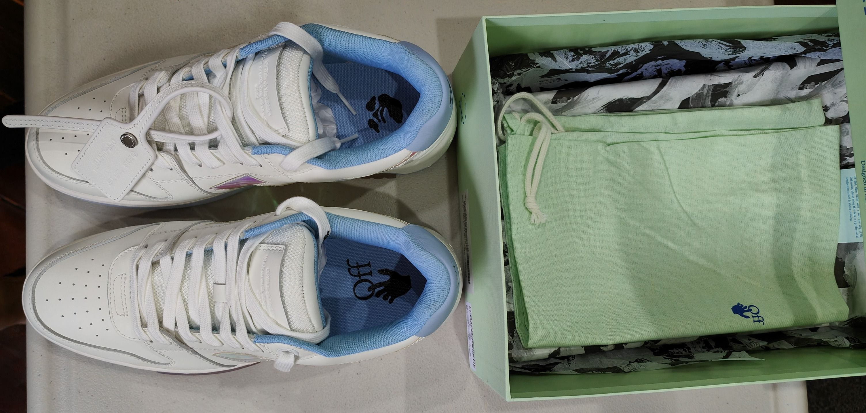 OFF-WHITE Out Of Blue White Blue Discoloration review M. Pizá 02