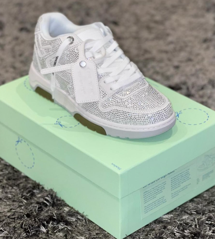 OFF-WHITE Out Of Blue Silver White Sky Star review Bretta Little 01