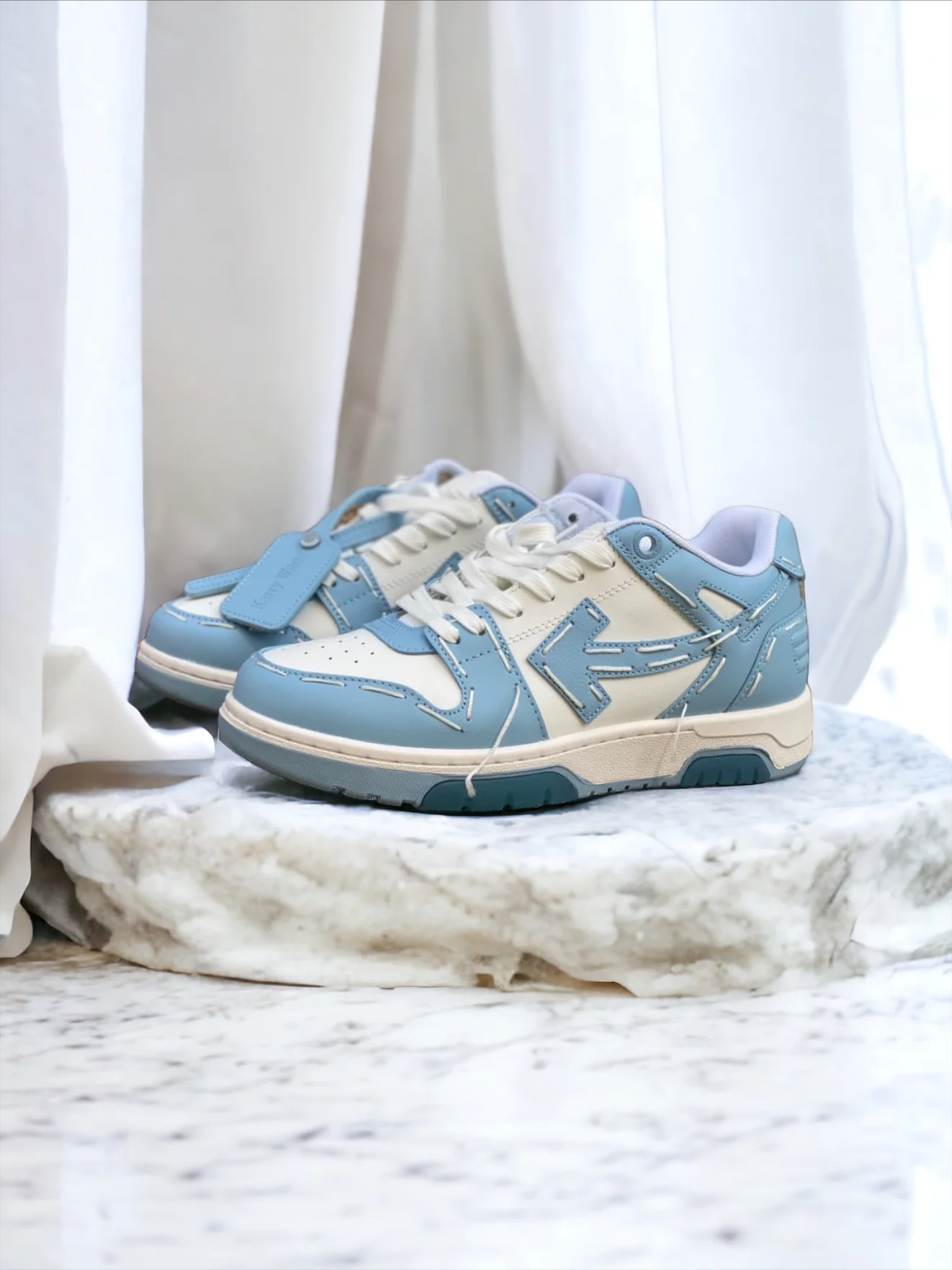 OFF-WHITE Out Of Blue And White Limit review Maria 01