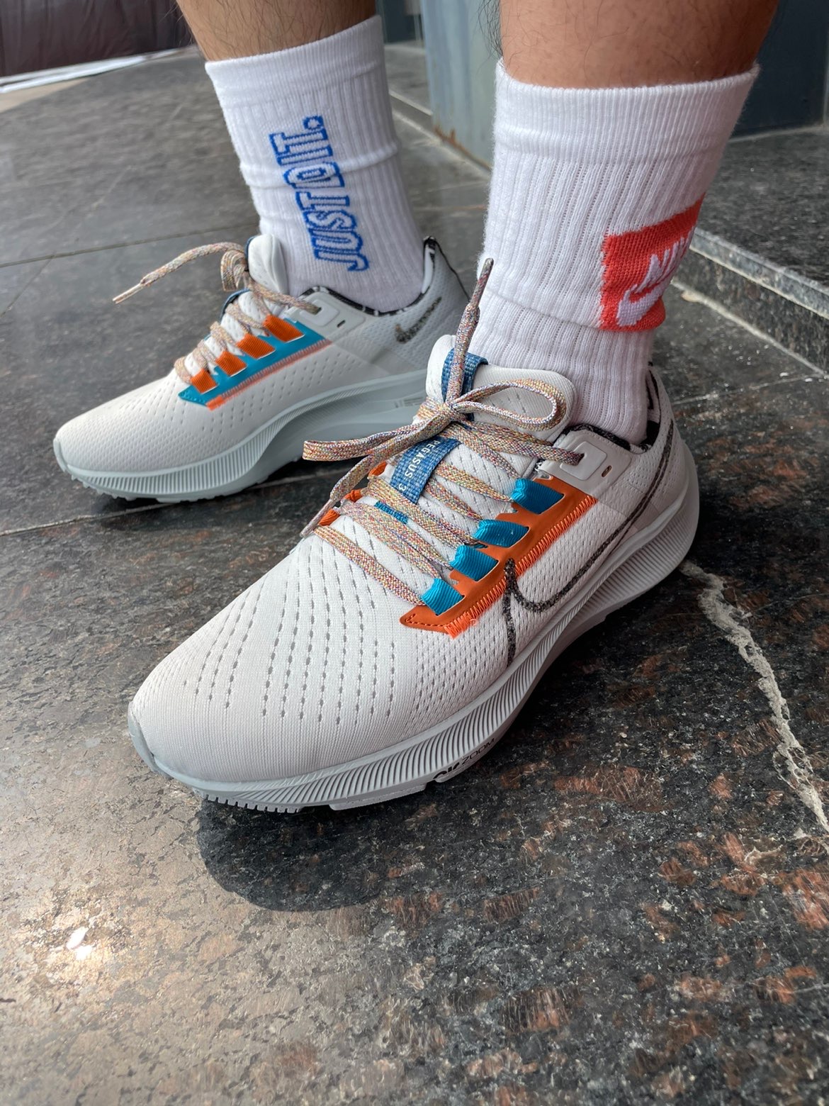 Nike AIR ZOOM PEGASUS 38 Grey White OrangeDC4520-100 review Emma 01