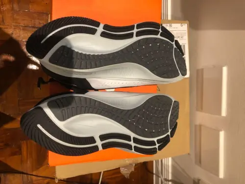 Nike AIR ZOOM PEGASUS 38 Grey Black Gold review 