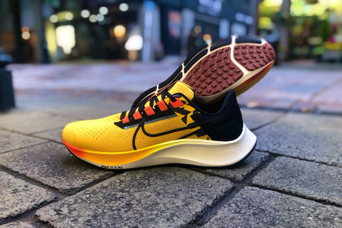 Nike AIR ZOOM PEGASUS 38 Yellow Black review Melissa 01