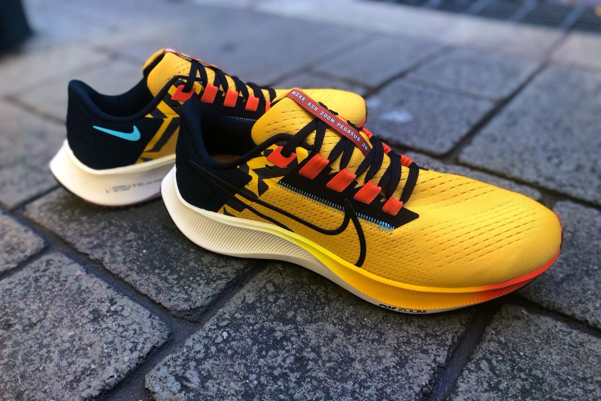 Nike AIR ZOOM PEGASUS 38 Yellow Black review Melissa 03