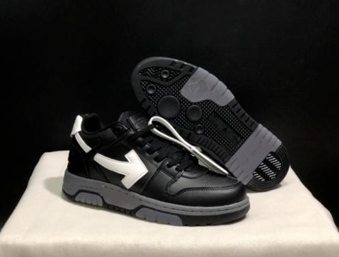 OFF-WHITE Out Of Black Skin And White Tail review Andi