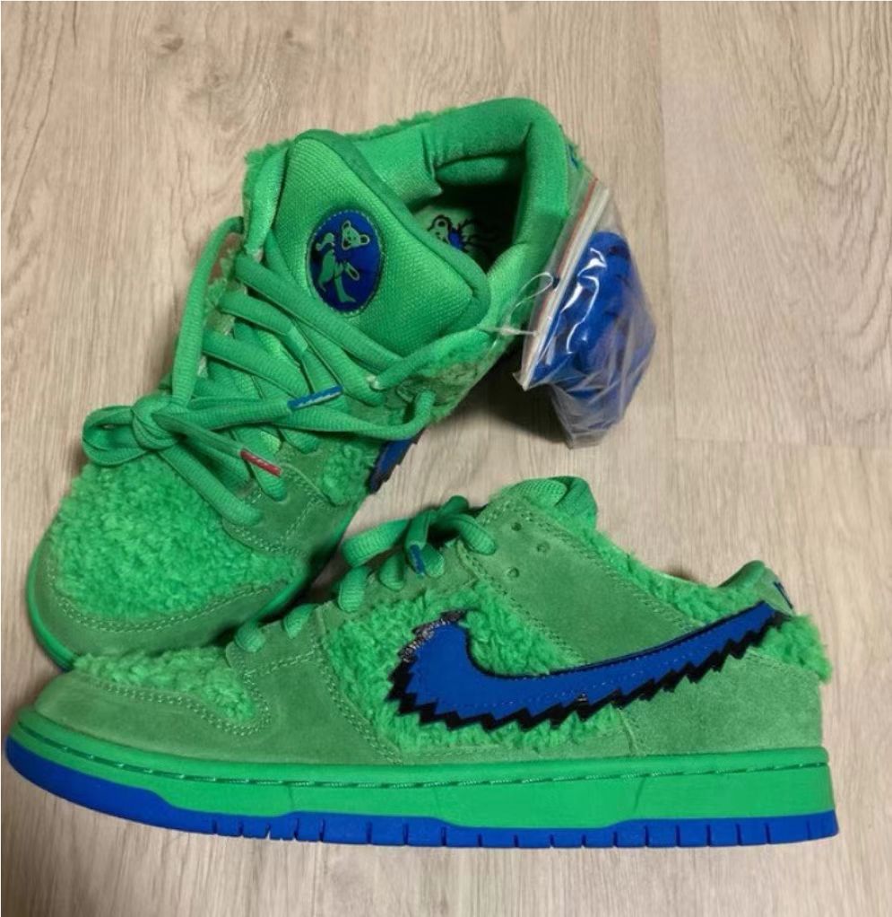 OG Grateful Dead x Nike SB Dunk Low “Green Bear” review Chills