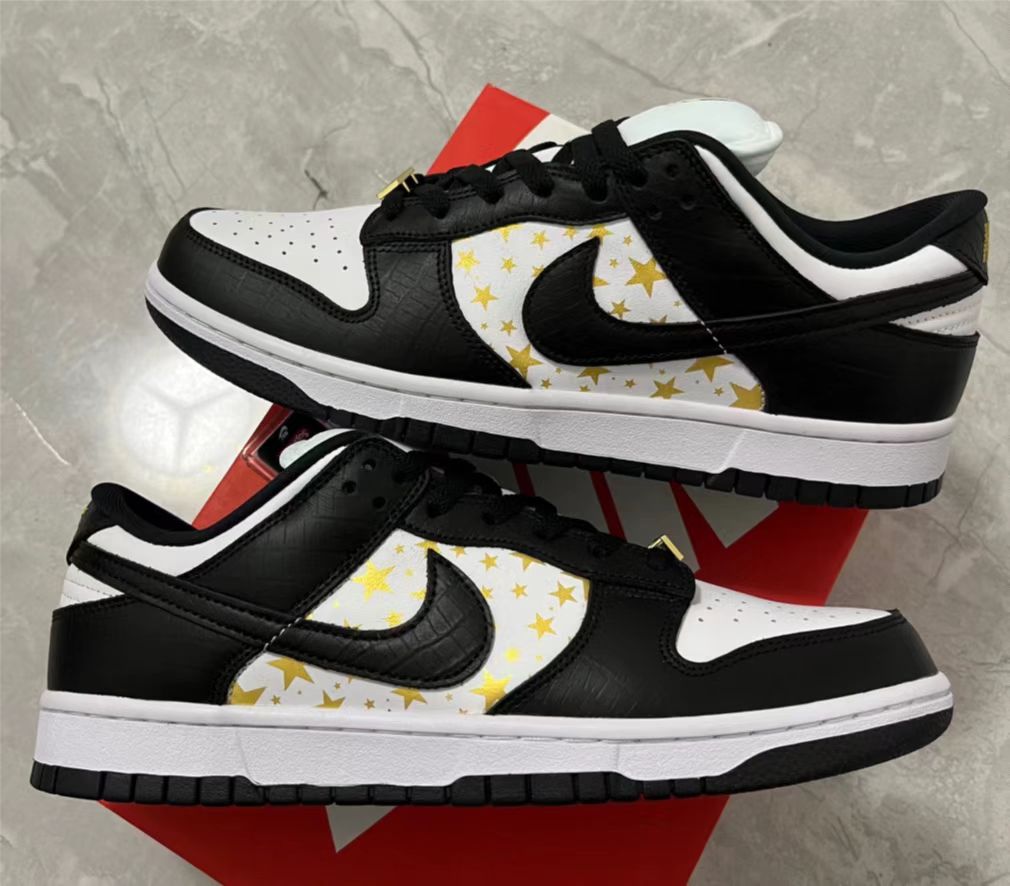 OG Supreme x Nike SB Dunk Low “Black Stars” review Kevin