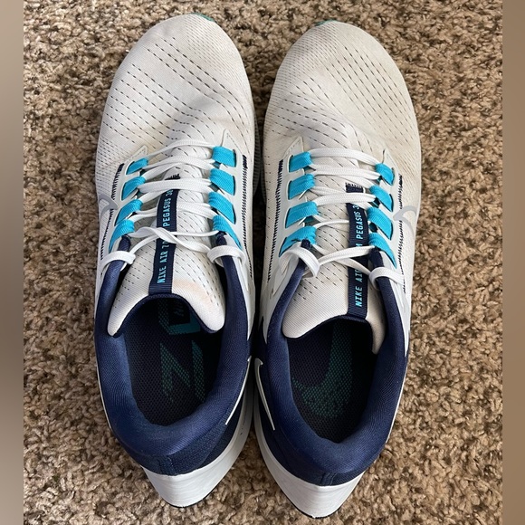 Nike AIR ZOOM PEGASUS 38 White Blue Tail review Victoria 02