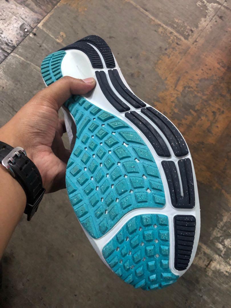 Nike AIR ZOOM PEGASUS 38 White Blue Tail review Sara 05