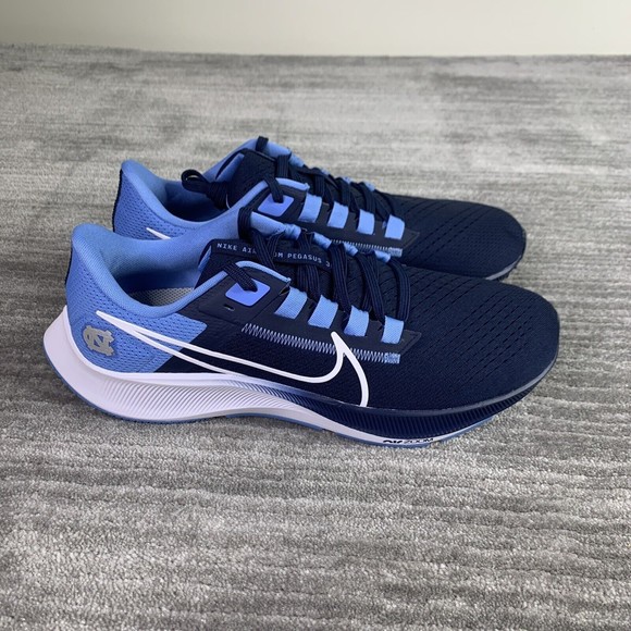 Nike AIR ZOOM PEGASUS 38 North Carolina Blue review Tyler 04