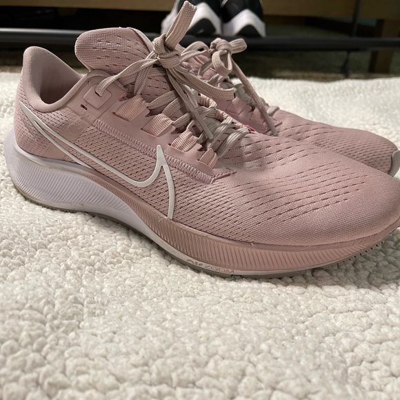 Nike AIR ZOOM PEGASUS 38 Pink White review Adam 03