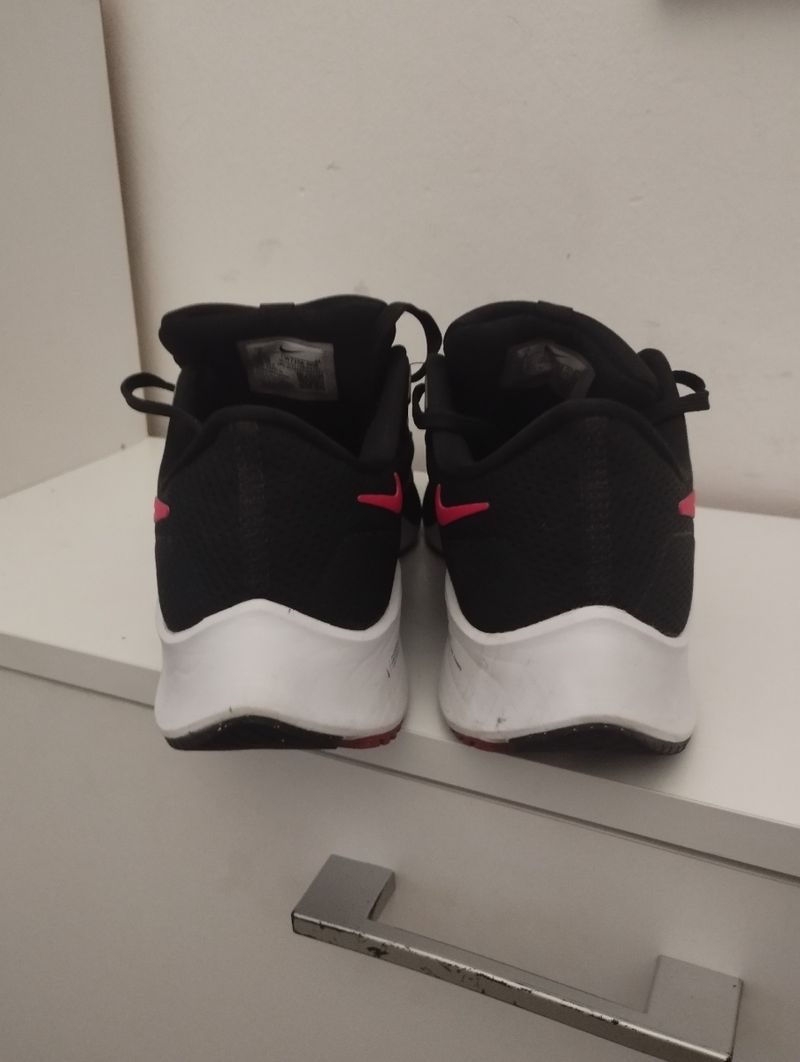 Nike AIR ZOOM PEGASUS 38 Black Red review Chloe 01