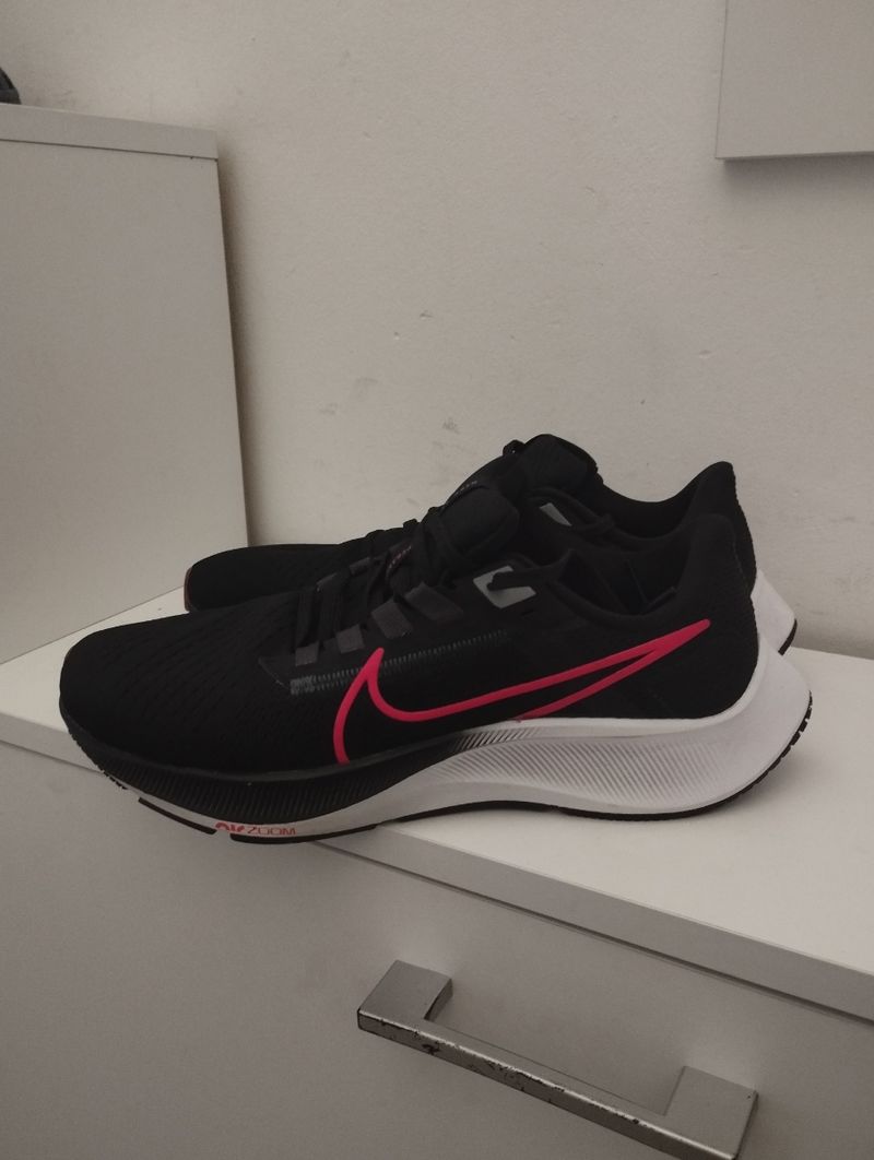Nike AIR ZOOM PEGASUS 38 Black Red review Chloe 04