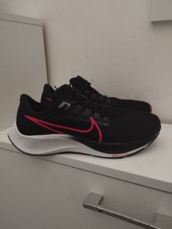 Nike AIR ZOOM PEGASUS 38 Black Red review Chloe 05