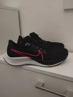Nike AIR ZOOM PEGASUS 38 Black Red review Chloe 05
