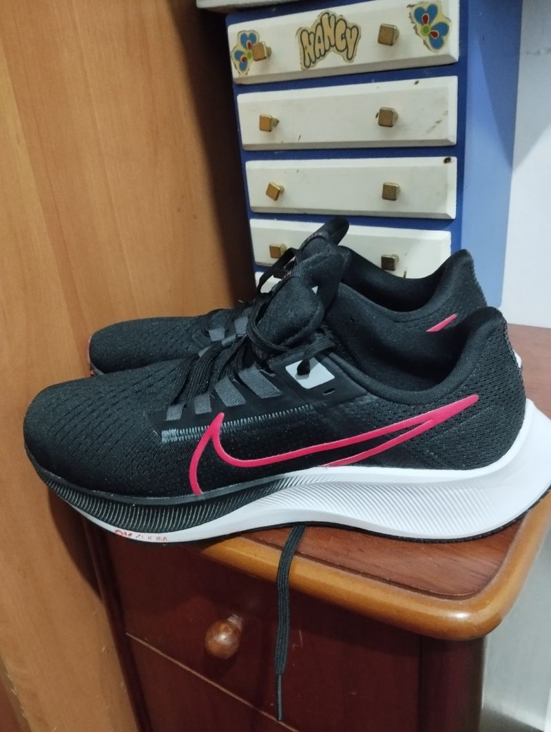 Nike AIR ZOOM PEGASUS 38 Black Red review Josh 01
